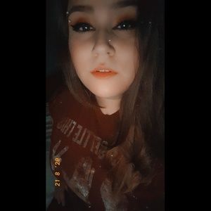 Meet your Posher, Jillian